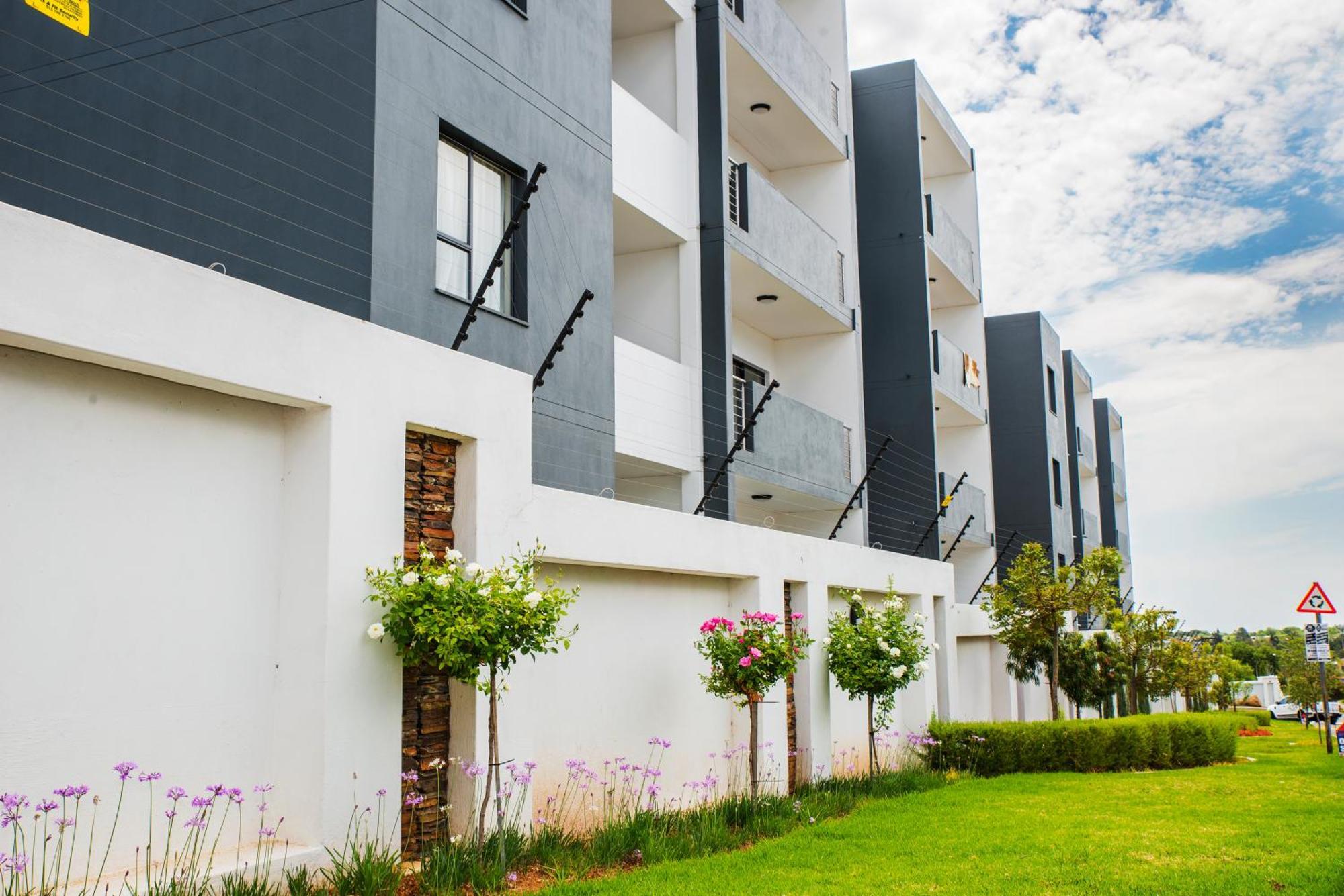 Apartment Eirini Elegant - Ares Carlswald Midrand