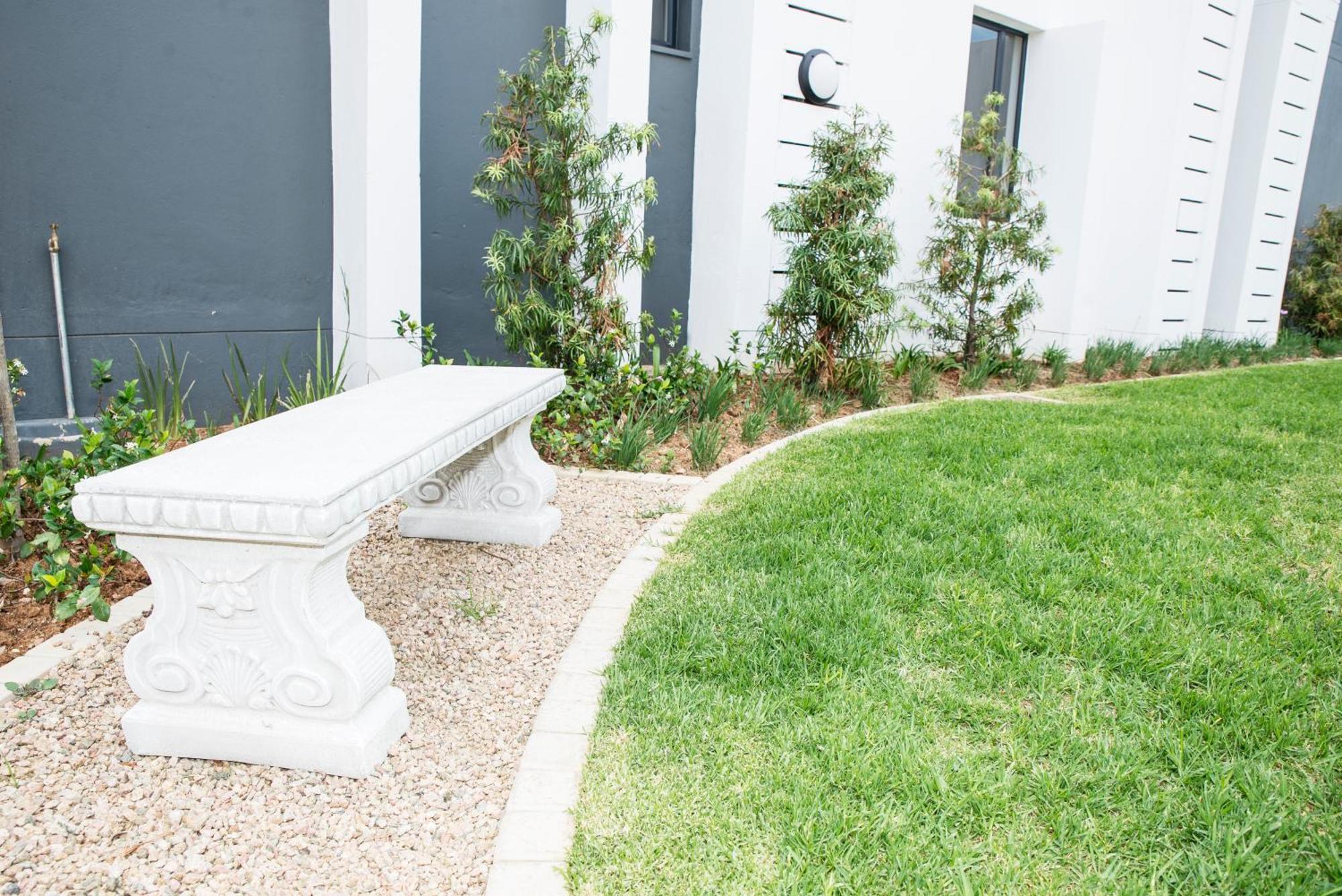 Eirini Elegant - Ares Carlswald Apartment