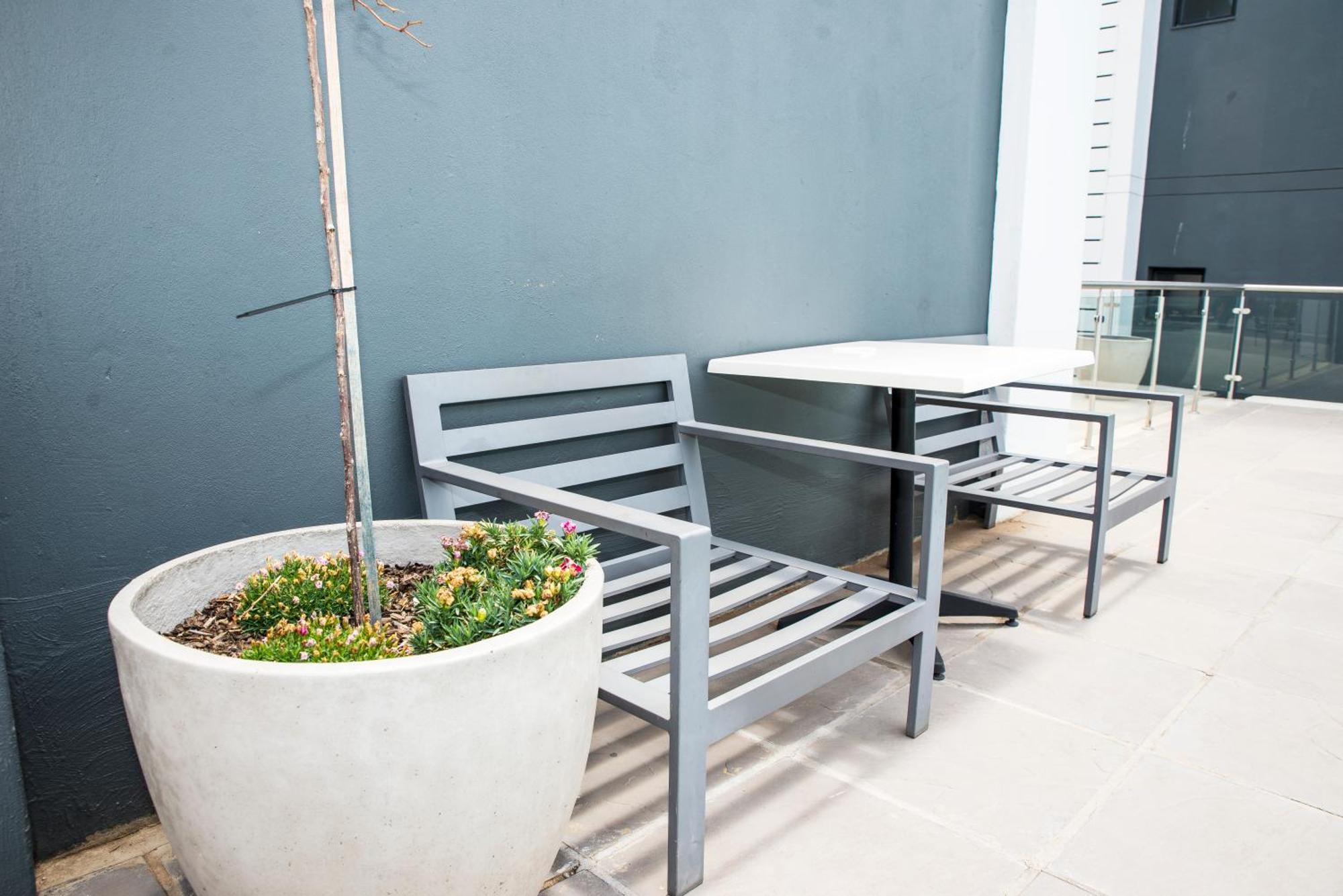 Apartment Eirini Elegant - Ares Carlswald Midrand